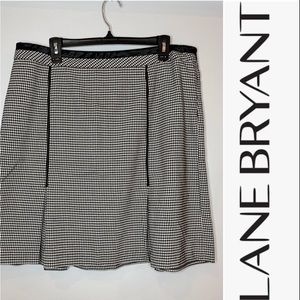 EUC Lane Bryant herringbone black and white skirt with satin trim size 16
